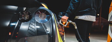 Las gasolineras más baratas de España para echar gasolina en tus viajes de vacaciones, según la OCU