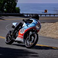 Con este kit de 1.000 euros la Yamaha YZF-R3 se puede convertir en toda una café racer