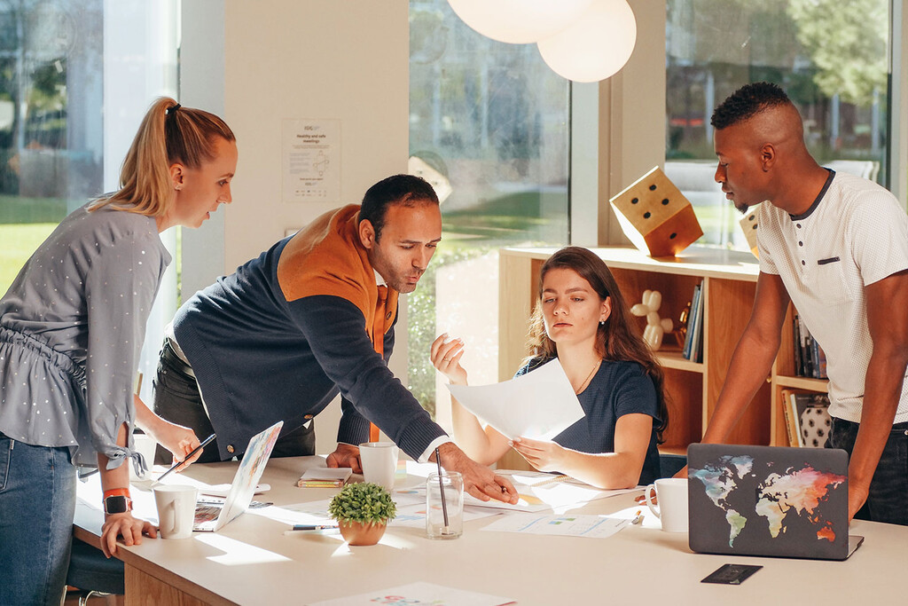 El último estudio sobre la vuelta a la oficina no deja dudas: trabajadores descontentos sin mejora de la productividad 