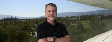 "Para otros la IA es un destino, para nosotros debe ser invisible": hablamos con Bob Borchers, vicepresidente de Marketing de Producto de Apple