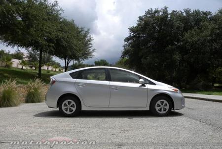 toyota_prius_4.jpg