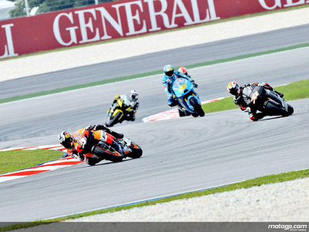 mgp_pedrosa-y-grupo-en-carrera-de-sepang.jpg