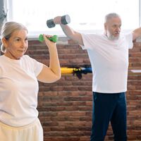 Los expertos coinciden: "Ni nadar ni caminar, a partir de los 50 años es absolutamente necesario hacer musculo" 