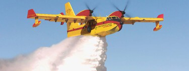 Solo 7 de los 14 hidroaviones que tiene España para apagar fuegos están operativos. El Gobierno pide “dosificar” su uso