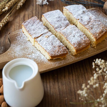 Receta de bizcocho vegano casero sin huevo: tan fácil y esponjoso que no notarás la diferencia