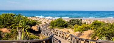 Playas con bandera azul: qué significa realmente este distintivo (y por qué muchas de las mejores playas no lo tienen)