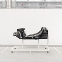 McLaren muestra un escueto adelanto de su futuro superdeportivo híbrido