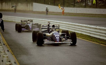 Gran Premio de Japón 1994: Damon Hill se impone bajo el diluvio universal