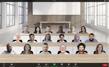 Zoom lanza su "Vista inmersiva" que te permite ver a todos los participantes de una videollamada en una misma sala