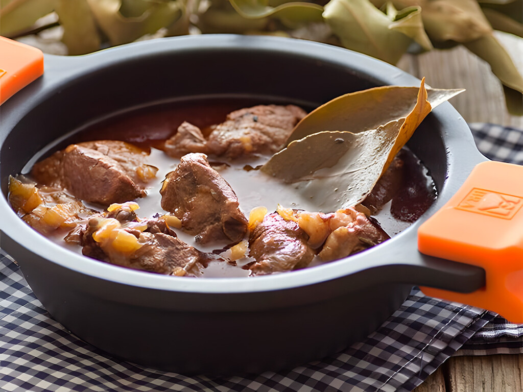 Morcillo de ternera estofado con laurel y pimentón: una de las más sabrosas recetas de vacuno