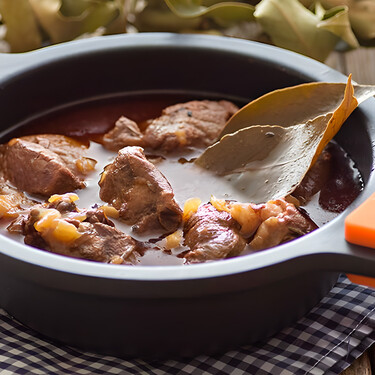 Morcillo de ternera estofado con laurel y pimentón: una de las más sabrosas recetas de vacuno