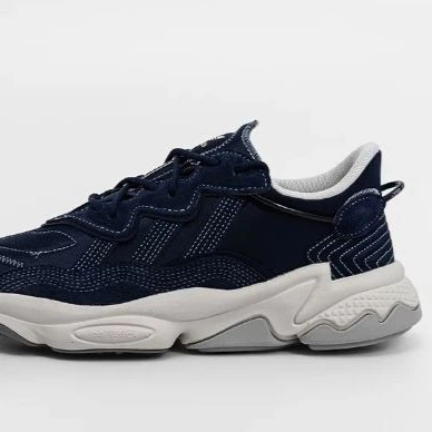 adidas Originals
OZWEEGO - Zapatillas running asfalto - azul marino
