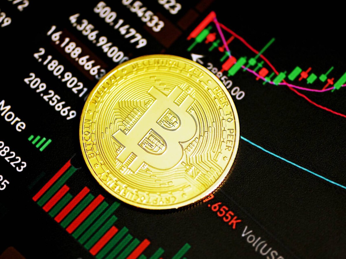 EEUU aprueba los ETF de Bitcoin. Cuando ocurrió con el oro, el metal acabó  cuadruplicando su valor