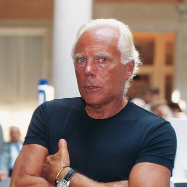 Giorgio Armani ha fallecido a los 91 años: el diseñador italiano deja vistiendo de luto y elegancia al mundo de la moda