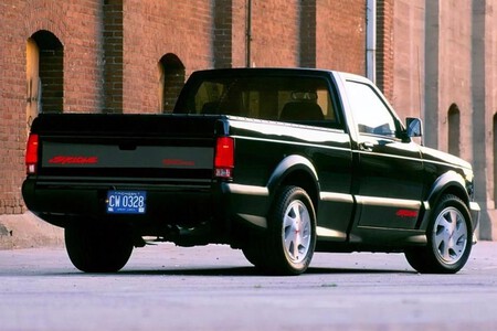 GMC Syclone 8