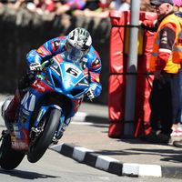 ¡Agárrate! Aquí tienes el espectacular on board de Michael Dunlop y su Suzuki GSX-R1000 en el IOMTT