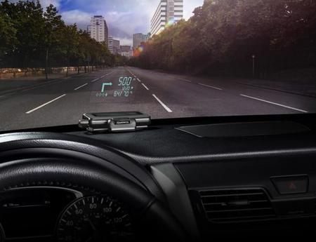 Información en el parabrisas al alcance de todos con Garmin HUD