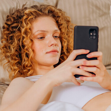 Internet ha empezado a llamarlas micro infidelidades. Según expertos en psicología es "una realidad aterradora"
