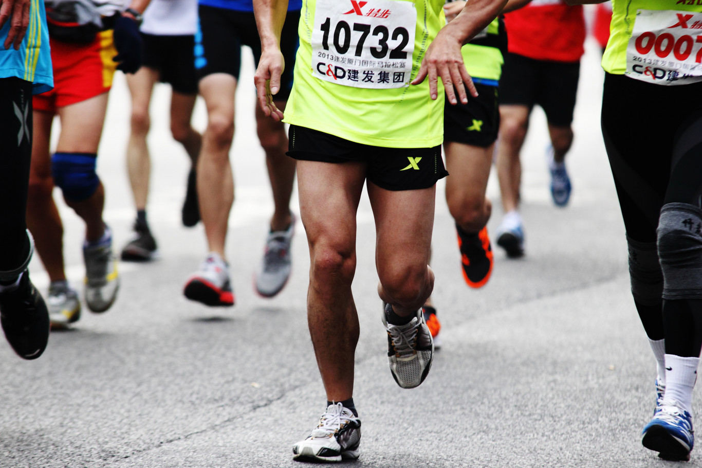 Retro running, el arte de correr hacia atrás