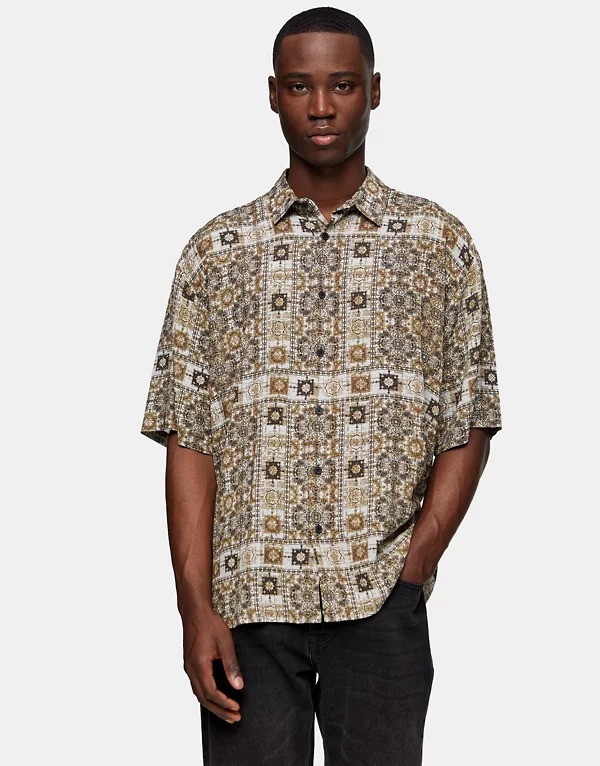 Camisa gris con estampado de bandana de Topman