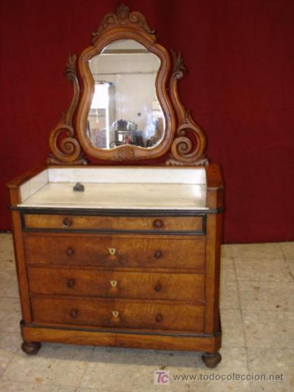 De tocador antiguo a mueble de lavabo