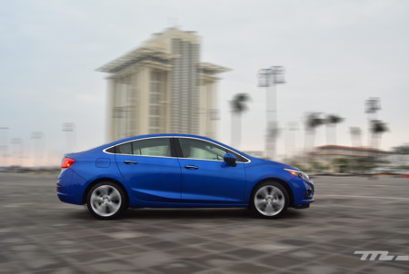 Manejamos el nuevo Chevrolet Cruze, ahora extrañamos un poquito menos al Astra