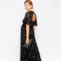Prendas premamá llenas de brillo para la Nochevieja más fashion