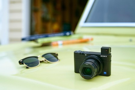Sony RX100 IV, Panasonic Lumix GX880, Fujifilm X-T100 y más cámaras en oferta: Cazando Gangas Especial Día de la Madre