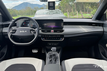 Kia K3 Hatchback 7
