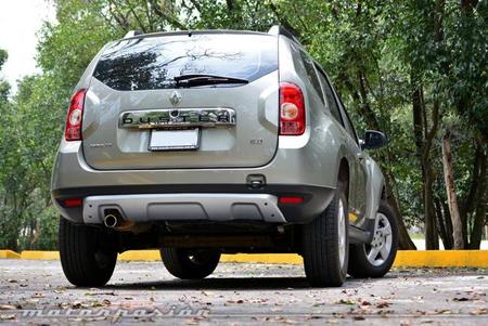 renault_duster_2015_10.jpg