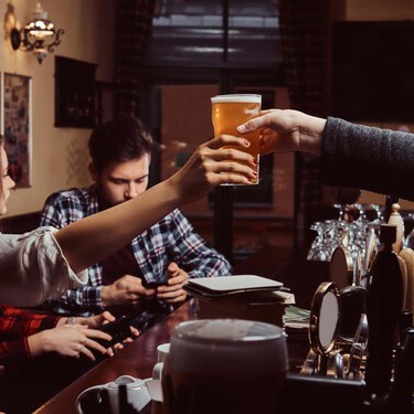 Estas son las "lagers decentes" entre las cervezas españolas que un crítico británico recomienda beber a sus compatriotas 