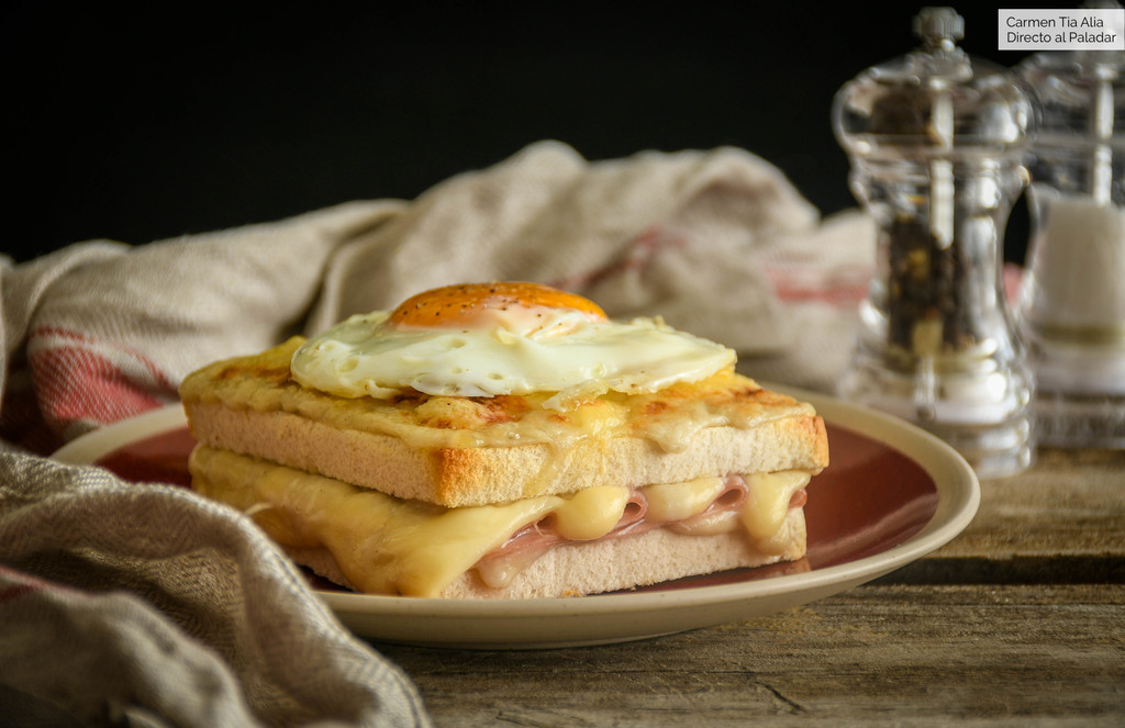 Cómo hacer croque-madame, el (otro) sándwich francés por excelencia 
