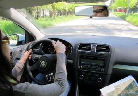 Qué velocidad es la más eficiente para conducir un automóvil y otros factores insospechados que influyen en el consumo de combustible