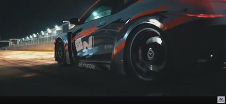 Hyundai RM19: la antesala del coche eléctrico deportivo de Hyundai N con motor central reaparece en circuito (y aún ruge)