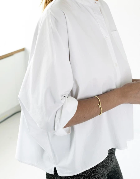 Esta es la pulsera benéfica que está conquistando el corazón de todas las influencer