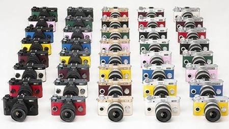 La cámara Pentax Q-S1 vendrá en 40 colores diferentes y con lentes intercambiables