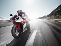 Yamaha YZF-R1 ¿Juego de niños?
