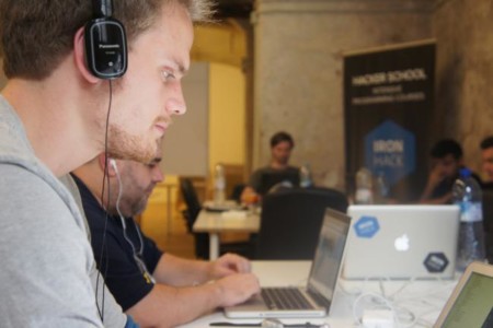 Tres extensiones y media para medir distancias en la web (reglas) que harán las delicias de los desarrolladores