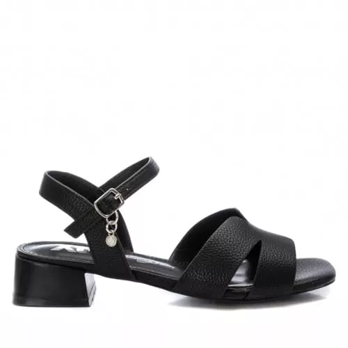 XTI - Sandalia Mujer Negro - Calzado Cómodo y Versátil 