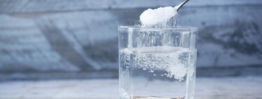 Por qué la gente está mezclando agua oxigenada y bicarbonato 