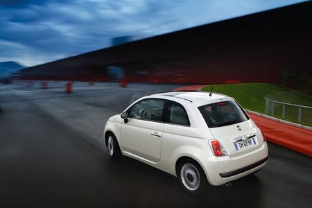 Fiat 500 trasera