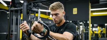 Una rutina de tres días en el gimnasio para ganar masa muscular en 2024 sin olvidar ningún músculo 