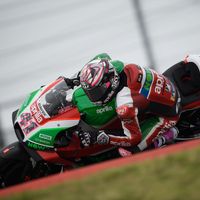Aleix Espargaró: "En Aprilia deben trabajar. Es inadmisible abandonar tres veces por romper el motor"