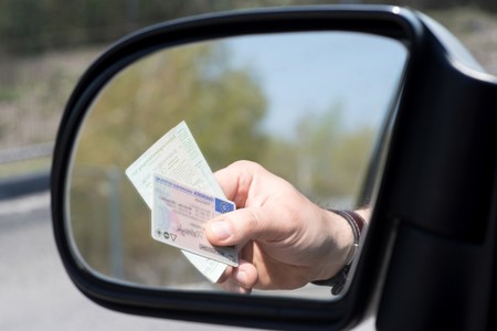 Si ya no necesitamos conducir, ¿para qué sacarnos el carnet?