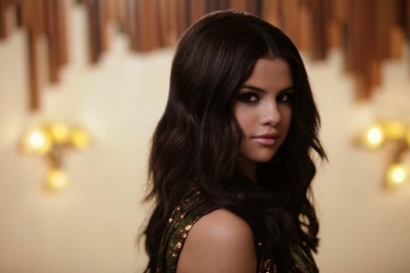 ¡Anillaco a la vista! ¿Se casan Justin Bieber y Selena Gomez?