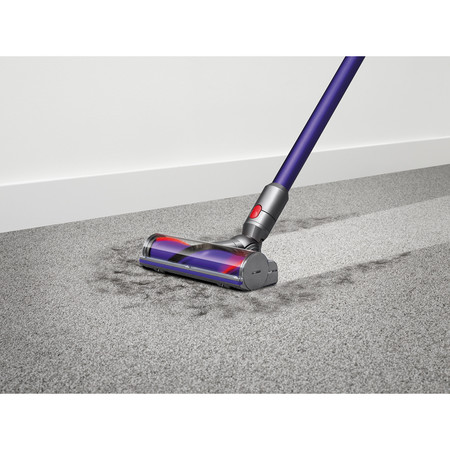 Esta aspiradora Dyson V10, perfecta para los que tenemos mascota, está en oferta en El Corte Inglés por 399 euros