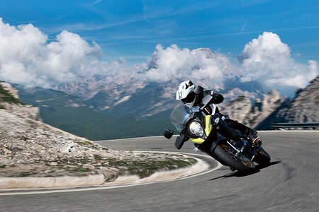 Posible Suzuki V Strom 700 2023004