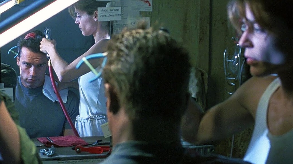 Nos engañó delante de nuestras narices, pero tiene delito que James Cameron eliminase esta escena de Terminator 2 