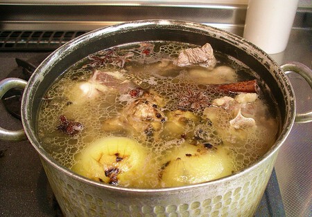 Caldo de huesos de res