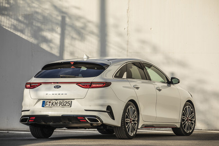 Kia ProCeed 2019 prueba contacto
